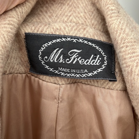 Vintage Wool Coat - Ms. Freddi - Picture 7 of 9